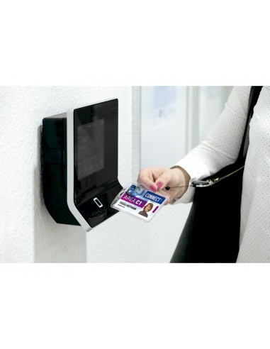 Identificador durable rigido poliestireno transparente para 1 tarjeta 54x87 mm