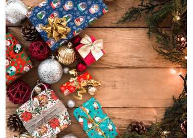 Papel de regalo liderpapel navidad rollo ancho 70 cm longitud 2 mt gramaje 60 gr diseños surtidos c-2024