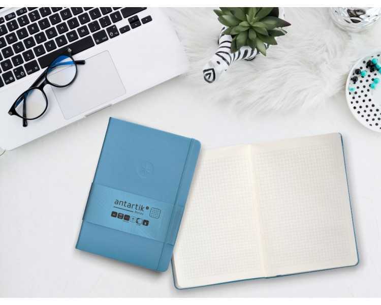 Cuaderno con gomilla antartik notes tapa dura a5 hojas cuadricula azul claro 100 hojas 80 gr fsc