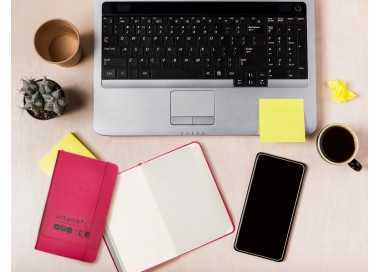 Cuaderno con gomilla antartik notes tapa dura a6 hojas lisas burdeos 100 hojas 80 gr fsc