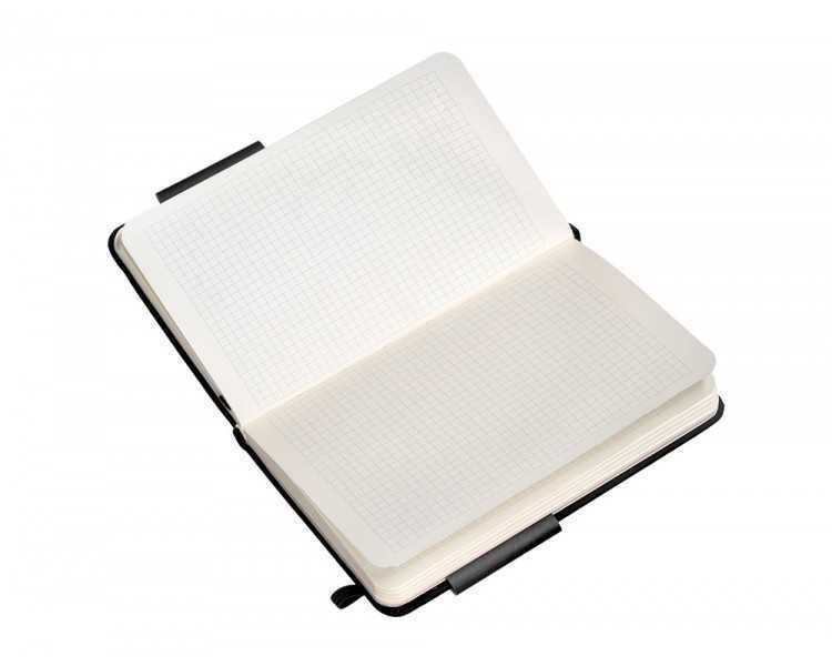 Cuaderno con gomilla antartik notes tapa dura a6 hojas cuadricula negro 100 hojas 80 gr fsc