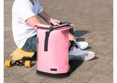 Cartera antartik mochila water proof enrollable diseño casual color rosa 480x130x280 mm