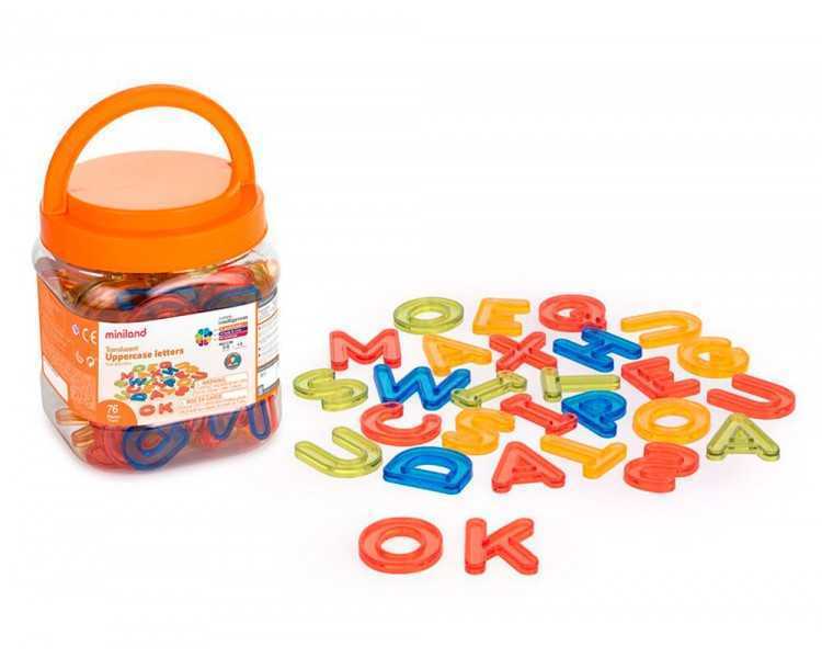 Juego didactico miniland letras mayusculas translucidas
