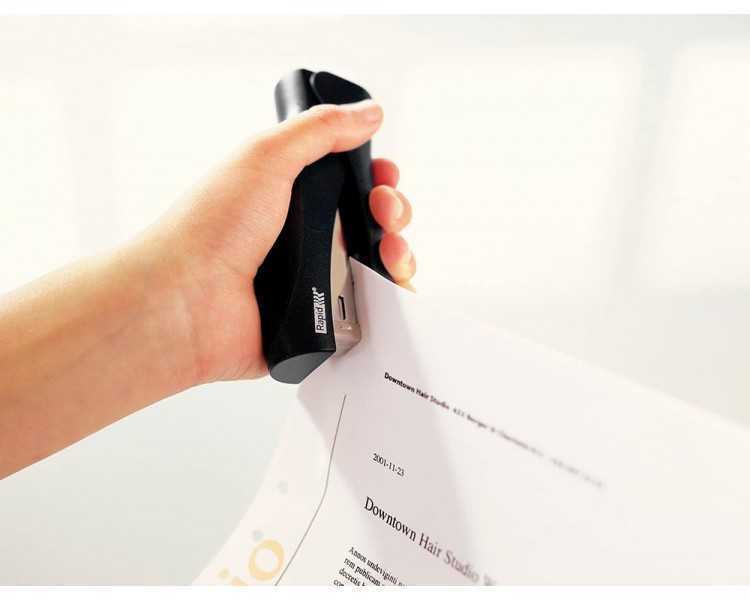 Grapadora rapid vertical ultimate f20 plastico capacidad de grapado 20 hojas usa grapas 24/6 y 26/6 color