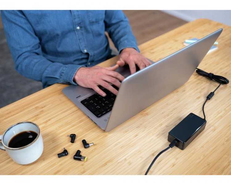 Adaptador de corriente trust primo universal para portatil charger 19v-70w con 6 conectores