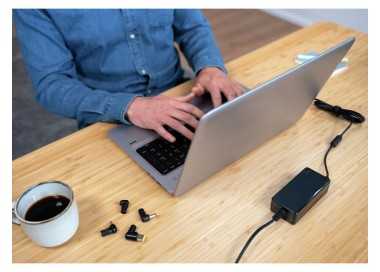 Adaptador de corriente trust primo universal para portatil charger 19v-70w con 6 conectores
