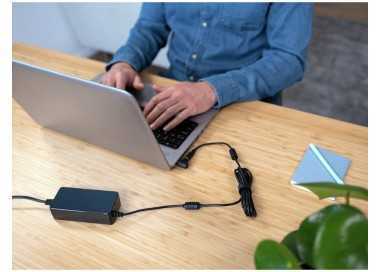 Adaptador de corriente trust primo universal para portatil charger 19v-70w con 6 conectores