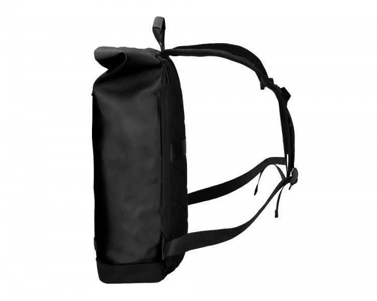 Cartera antartik mochila water proof enrollable diseño casual color negro 480x130x280 mm