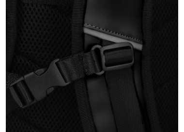 Cartera antartik mochila water proof enrollable diseño casual color negro 480x130x280 mm
