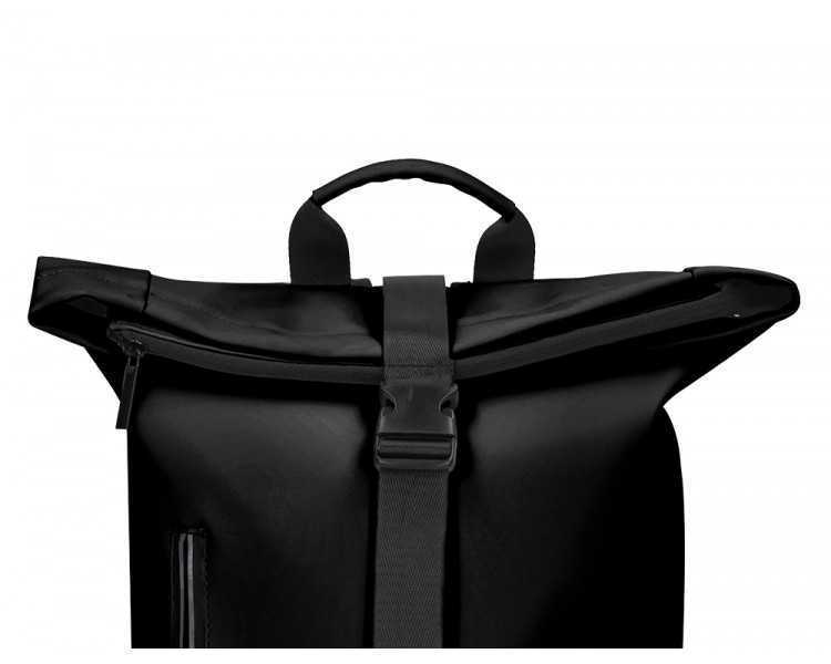 Cartera antartik mochila water proof enrollable diseño casual color negro 480x130x280 mm