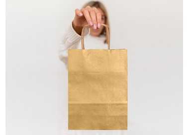 Bolsa papel q-connect kraft oro l con asa retorcida 320x400x14 mm