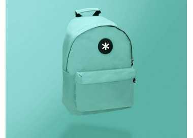Cartera antartik mochila con asa y bolsillos con cremallera color verde menta 310x160x410 mm