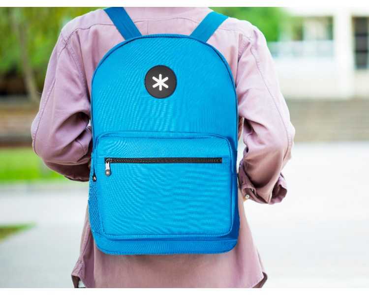 Cartera antartik mochila con asa y bolsillo frontal concremallera color azul 320x140x430 mm