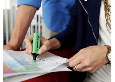 Rotulador stabilo boss fluorescente 70 verde estuche de 4 unidades
