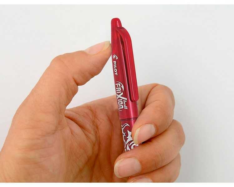 Boligrafo pilot frixion ball borrable 0,7 mm punta media rojo en blister