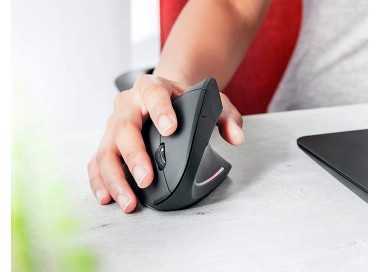 Raton q-connect optico inalambrico ergonomico vertical dpi 800/1200/1600 pilas aaa negro