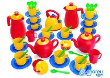 Juego dantoy vajilla 12 servicios 82 piezas 29x38x9 cm