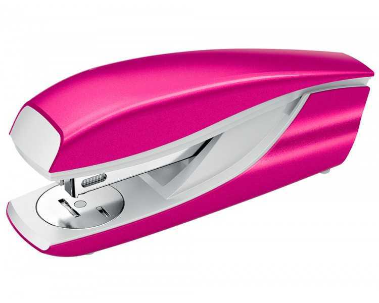 Grapadora petrus mod 635 wow fucsia metalizada capacidad 30 hojas