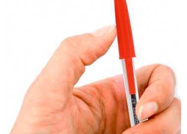 Boligrafo transparente q-connect rojo medio kf26041