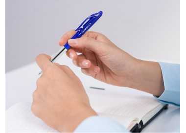 Boligrafo q-connect retractil con clip diseño fino tinta aceite 0,7 mm color azul Boligrafo q-connect retractil con clip diseño fino tinta aceite 0,7 mm color azul