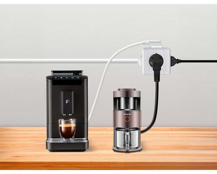 Regleta q-connect de cubo enchufe multiple power cube 5 en 1 cable de 1,4 mt 5 tomas de corriente 75x75x112mm