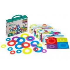 Juego miniland set de 16 aros translucidos y 12 tarjetas de actividades de diferentes tematicas 235x195x80 mm