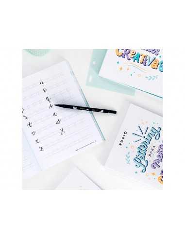 Cuaderno rubio lettering para mentes creativas