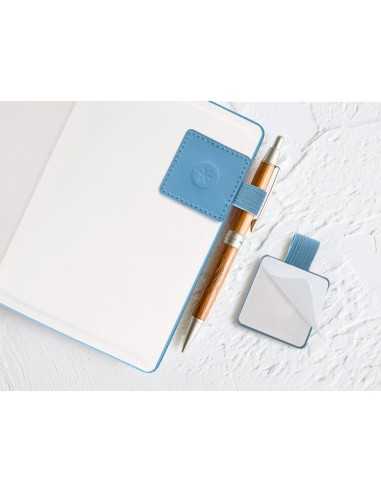 Portaboligrafo autoadhesivo antartik para cuaderno note con elastico hasta 15 mm grosor 80 mm azul claro 40x40