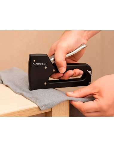 Grapadora q-connect clavadora manual ligera con cuerpo de plastico resistente color negro usa grapas 23/6-8